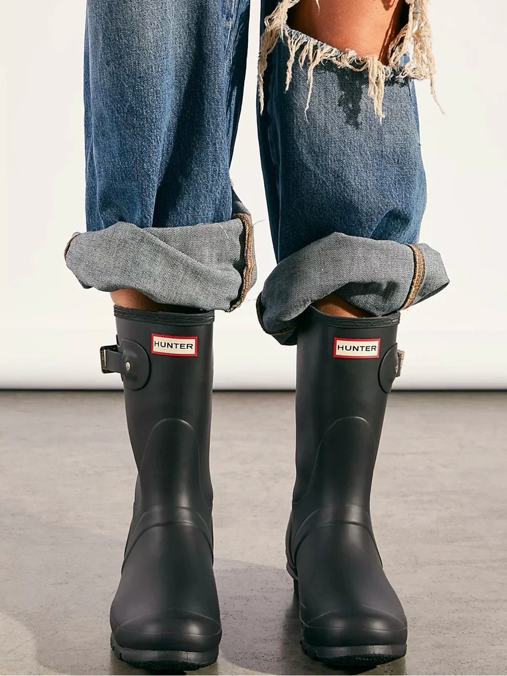 Hunter Black Matte Short Rain Boots - Women